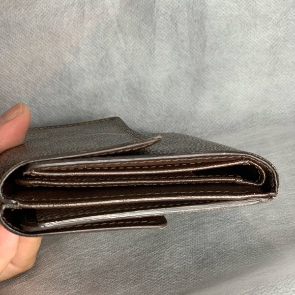 Authentic Louis Vuitton Wallet - Picture 4 of 7